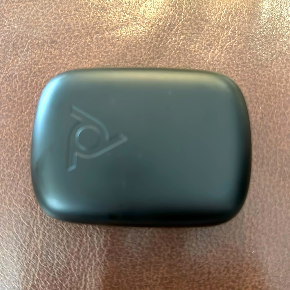 ‼️Never Used Black Poly Bluetooth headphones‼️